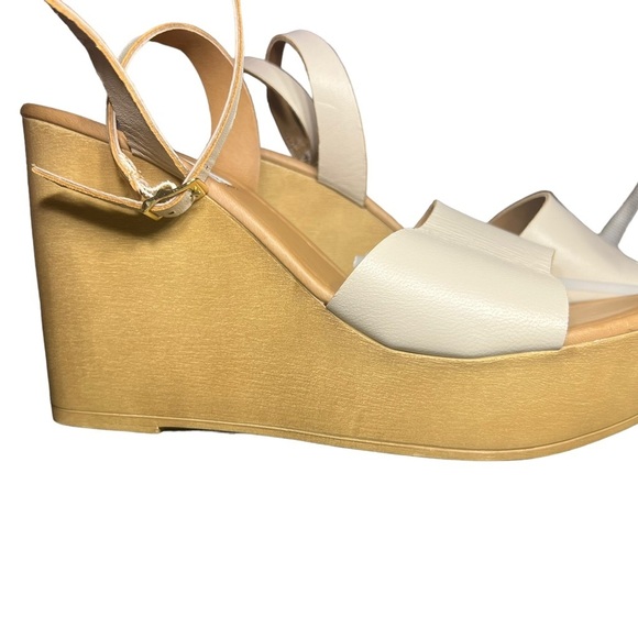 Steve Madden Women's White Wedge Sandals - Picture 6 of 8